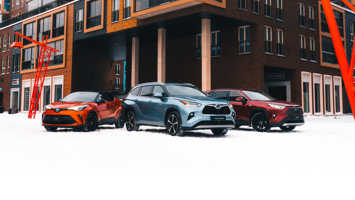 Sirdsmiers ar Toyota ziemas riteņu komplektu