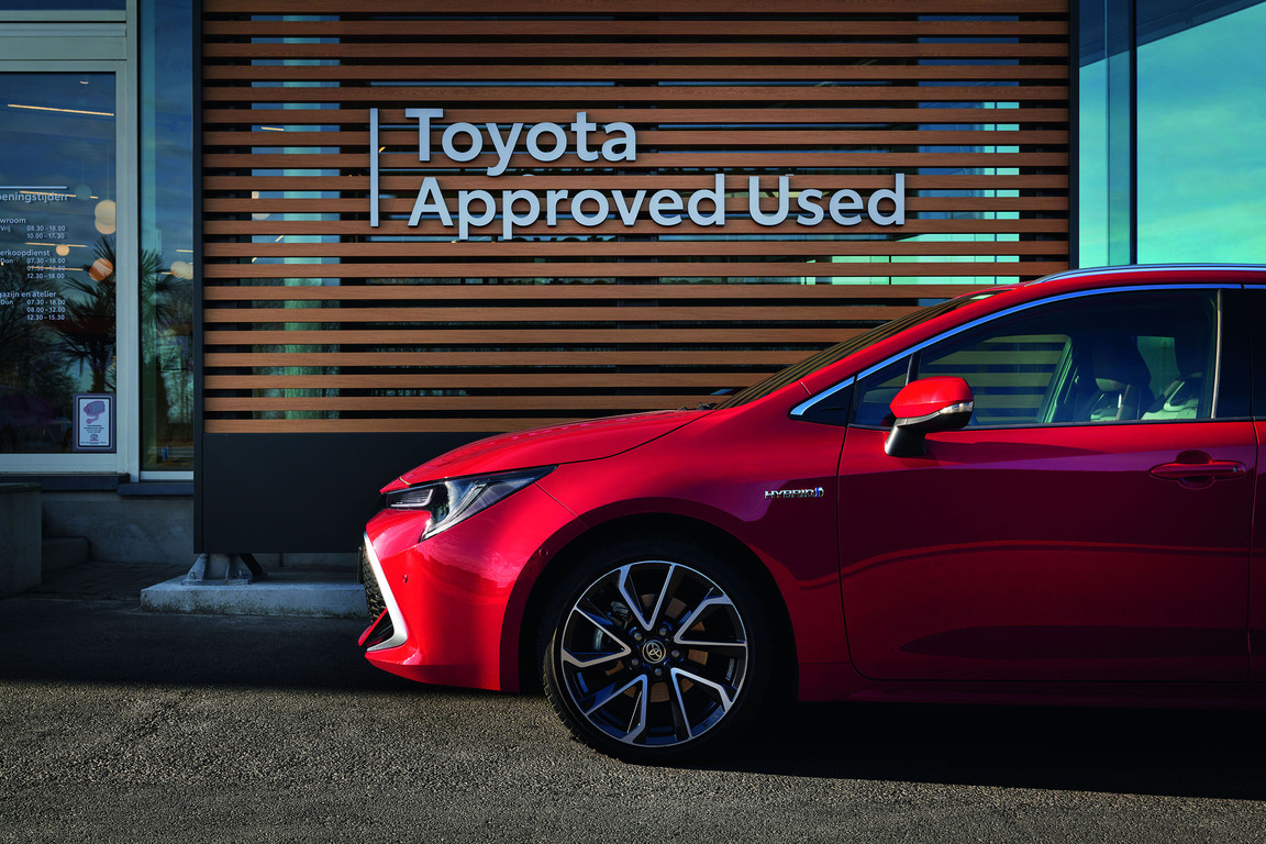 TOYOTA APPROVED LIETOTIE AUTOMOBIĻI
