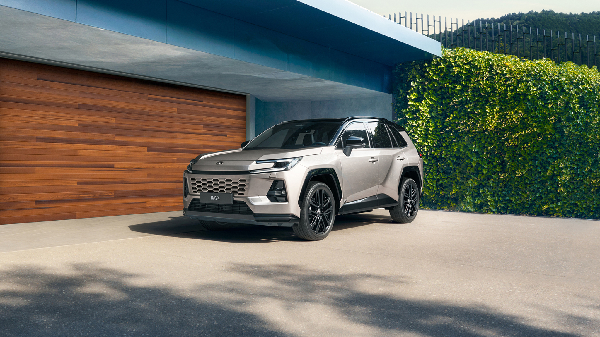 Main slider - Jaunās ēras RAV4 ir klāt