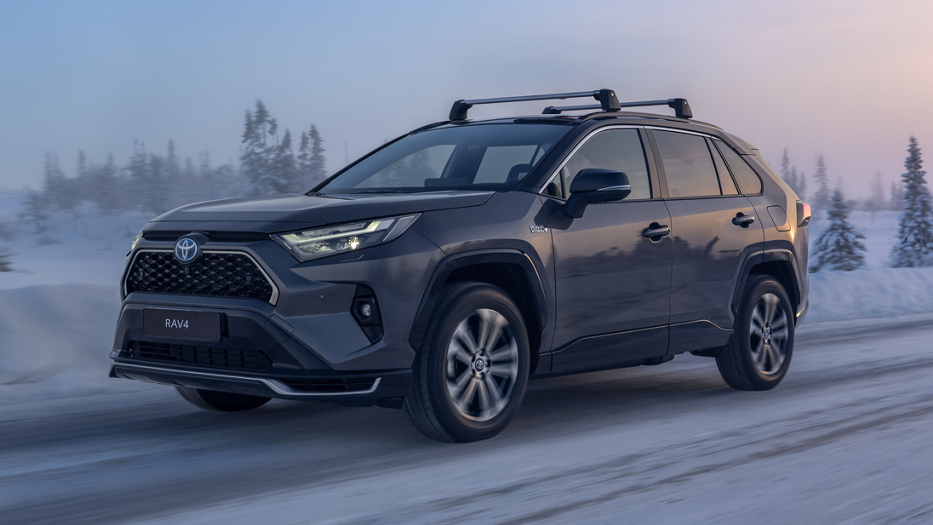 Sirdsmiers ar Toyota ziemas riteņu komplektu